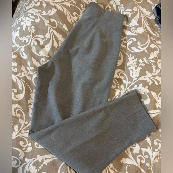 Zara Women's Gray Pantsuit - Picture 3 of 3